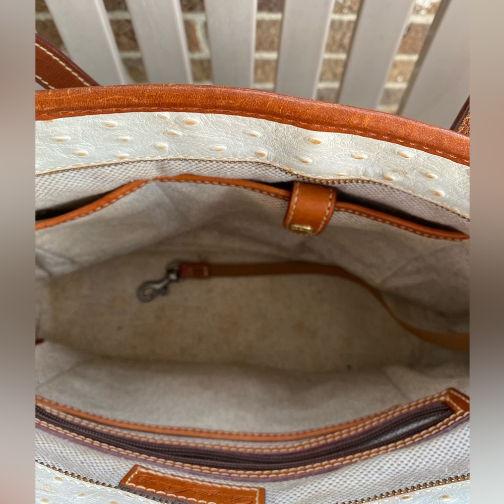 DOONEY AND BOURKE WHITE OSTRICH PEBBLED LEATHER - Picture 5 of 16